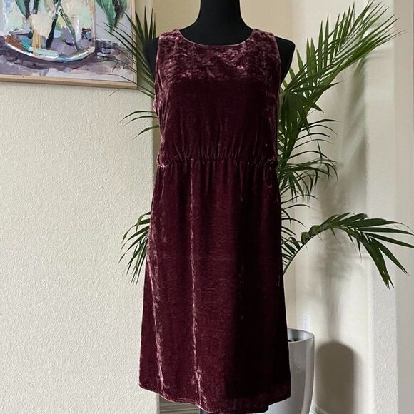 J Jill maroon/Burgandy berry color rayon/silk crushed velvet dress Size SP - Picture 1 of 12